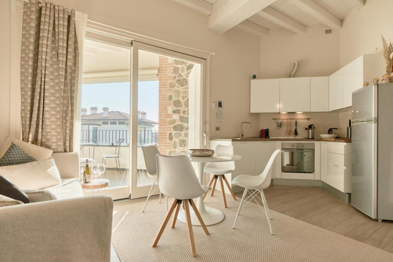Warda A12 Apartment 데센자노델가르다 외부 사진