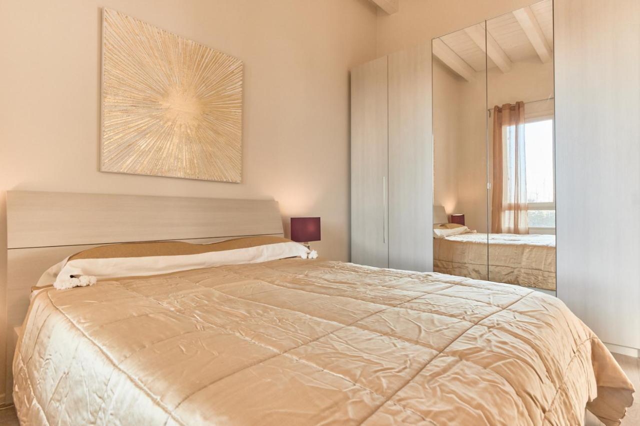 Warda A12 Apartment 데센자노델가르다 외부 사진